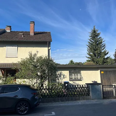 Gemuetliches Haus Mit Grossem Privatgarten Apartment *