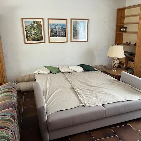 Gemuetliches Haus Mit Grossem Privatgarten *