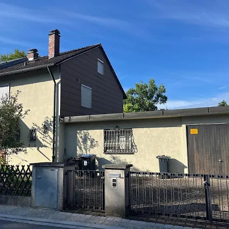 Gemuetliches Haus Mit Grossem Privatgarten *
