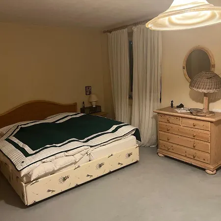 Gemuetliches Haus Mit Grossem Privatgarten Apartment