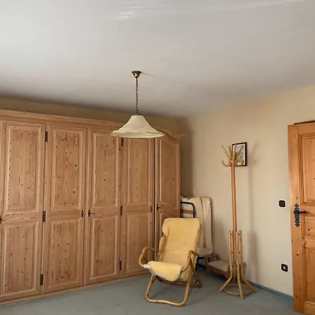 Gemuetliches Haus Mit Grossem Privatgarten * Unterhaching