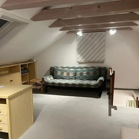 Apartment Gemuetliches Haus Mit Grossem Privatgarten Unterhaching
