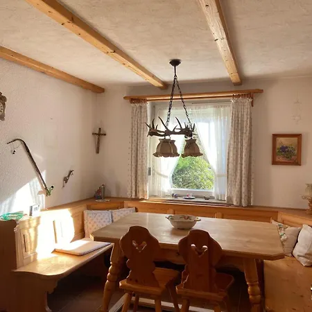 Gemuetliches Haus Mit Grossem Privatgarten